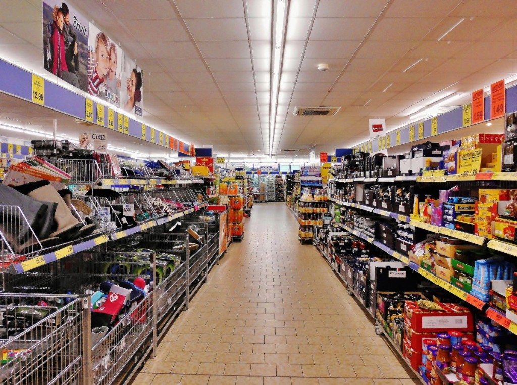 supermarket_shelves_shopping_regal_road_market_shelves_purchase_market_were_offered_sb_market-778106